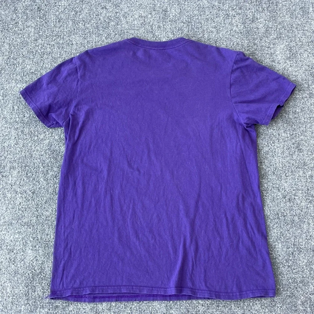 AYYLIEN Shirt Adult  Purple Alien Graphic Skateboard‎  Space Surfer Stoner Skate